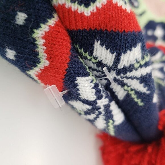 NEW Star Wars Mandalorian Grogu The Child Winter Holiday Pom Slouch Beanie Hat - Picture 7 of 12